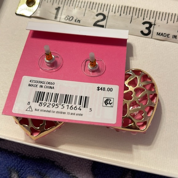 Betsy Johnson pierced earrings - Picture 2 of 2